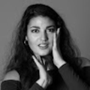 Meet your Posher, Amaris